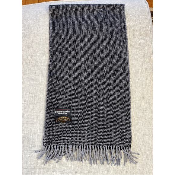 Pierre Cardin Accessories - Vintage PIERRE CARDIN Fine Muffler Herringbone 100% Pure Wool Scarf Gray Classic